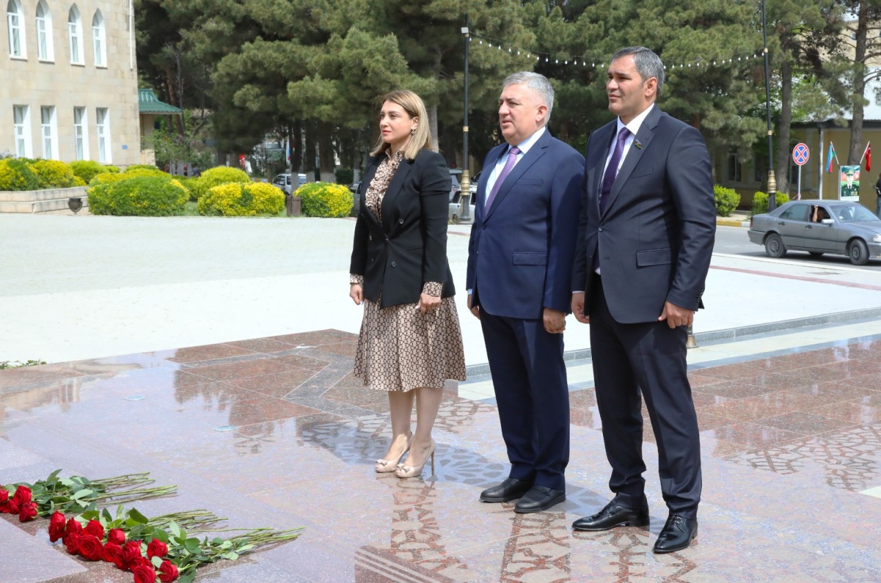 “Həmkardan həmkara qayğı ilə” sosial layihəsi davam edir - FOTOLAR